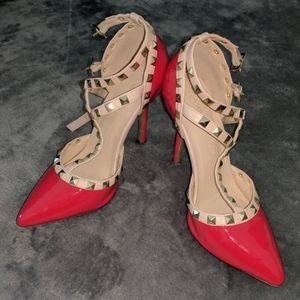 #070 Red Heels